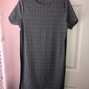 Striped shift dress with black trim